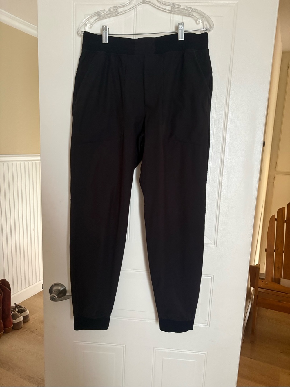 Lululemon Men's Black Casual Jogger Pants, 34